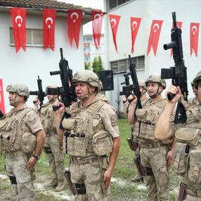 Komandolar, Suriye'ye uğurlandı