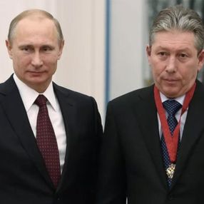 Rus petrol şirketi yöneticilerinin şüpheli ölümü