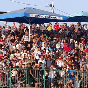 Mersin'de köyler arası coşkulu maç