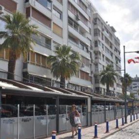 İzmir'de Tarkan konseri için evlerin balkonları 500 dolara kiralandı