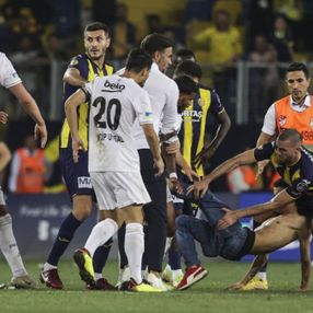 Josef de Souza'ya ekstra ceza verilmedi