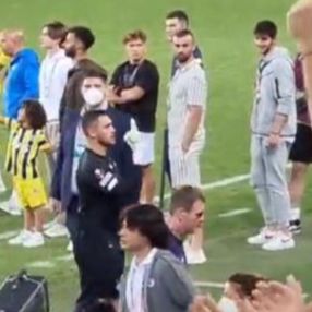 Dinamo Kiev kalecisi Bushchan, tribünlere el hareketi çekti