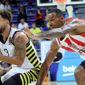 Fenerbahçe Olympiakos'a mağlup oldu