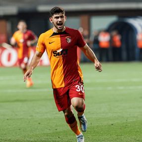 Yusuf Demir, Kasımpaşa maçında alkış aldı