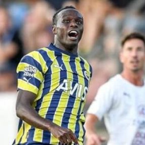 Bruma'ya Maccabi Tel-Aviv kanca attı
