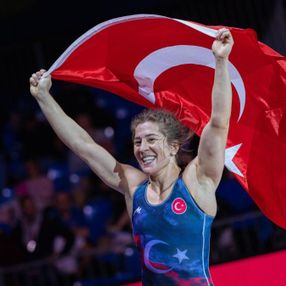 Yasemin Adar Yiğit, dünya şampiyonu