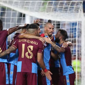 Trabzonspor, Kızılyıldız’ı 2 golle mağlup etti