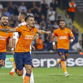 Başakşehir, Fiorentina'ya 3 attı
