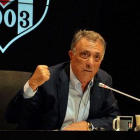 Ahmet Nur Çebi: Koca bir camia, üzülürse çok üzer