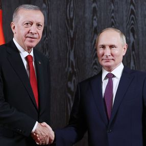 Cumhurbaşkanı Erdoğan ile Putin, Özbekistan'da görüştü
