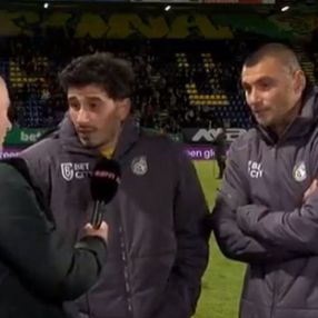 Oğuzhan Özyakup, Burak Yılmaz'a tercümanlık yaptı