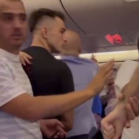 Trabzonsporlular, uçakta Gaziantep FK kafilesiyle tartıştı