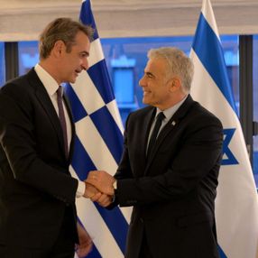 Kiryakos Miçotakis, Yair Lapid ile görüşmesinde Türkiye'den şikayetçi oldu