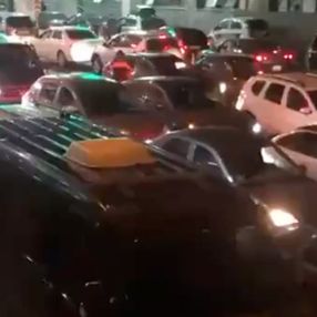 Rusya'da seferberlik sonrası halk, sınırlara akın etti