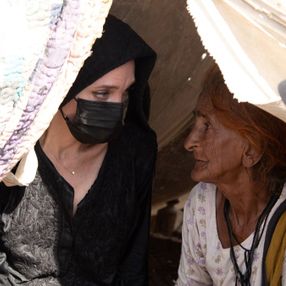 Angelina Jolie, Pakistan için yardım çağrısı yaptı