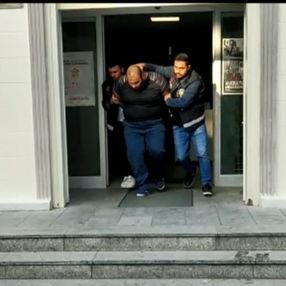 Bağcılar’da, annesinin başına kesen zanlı tutuklandı