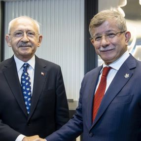 Ahmet Davutoğlu, Kemal Kılıçdaroğlu'nu kabul etti