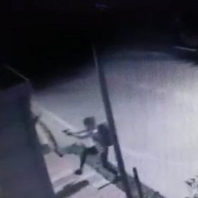 Mersin'deki polisevine saldırı anları kamerada