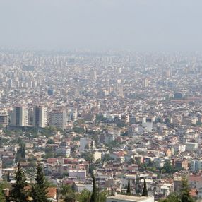 Antalya'da Ruslar daha çok 2-3 aylık kiralık ev arıyorlar