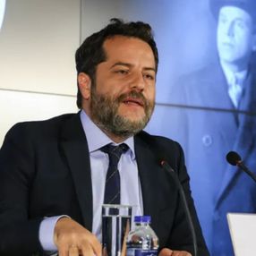 Erden Timur: En büyük kulüpler bile 'Galatasaray çok büyük bir camia' diyor