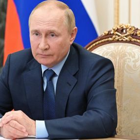 Vladimir Putin: Kiev yönetimini müzakere masasına oturmaya çağırıyoruz