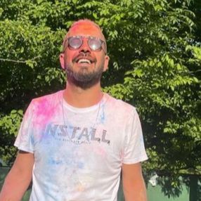 Bursa'da hız denemelerini paylaşan genç, otomobiliyle tırın altına girdi