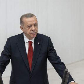 Cumhurbaşkanı Erdoğan HDP sıralarına bakarak söyledi: Terörü felç ettik