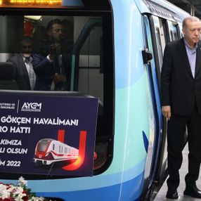 Ekrem İmamoğlu, Sabiha Gökçen Havalimanı metrosunu sahiplendi