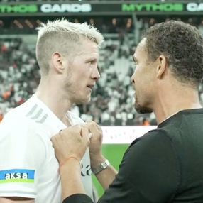 Ismael, maç sonu Weghorst'u teselli etti