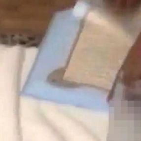 İzmir'de rakı masasında Kur’an-ı Kerim’i yaktılar