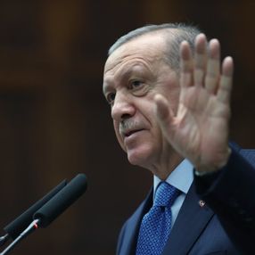 Cumhurbaşkanı Erdoğan, 'CHP'nin başörtü riyakarlığı' belgeselini izlettirdi