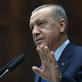 Erdoğan'ın anayasa çağrısı CHP'de kafaları karıştırdı