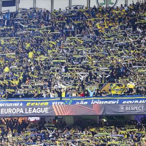 Fenerbahçe- AEK Larnaca maçında İzmir Marşı
