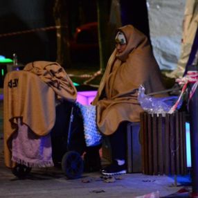 Düzceli depremzedeler çadırlardaki bekleyişlerini sürdürüyor