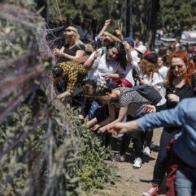 Binlerce kişi Aya Yorgi'ye dilek için akın etti