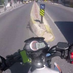 İstanbul’da motosikletli sollama yaparken kaza yaptı