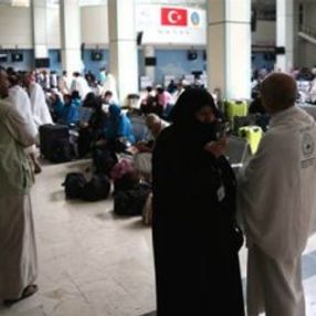 Suriyeliler Türkiye'den hacca gidiyor