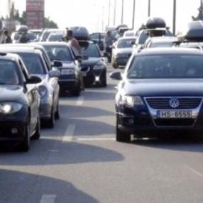Gümrük araçları Türkiye'de 90 gün kalabilecek