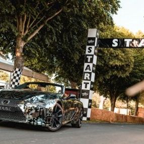 Lexus yeni aracını üstü açık üretecek