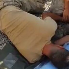Şanlıurfa'da kum torbasıyla koşturulan asker bayıldı