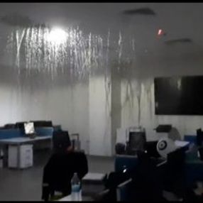 Bursa Şehir Hastanesi'nde bebek bezi boruyu patlattı