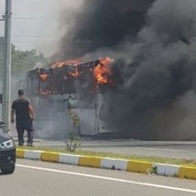 Balıkesir’de yolcu otobüsü alev aldı: 5 ölü