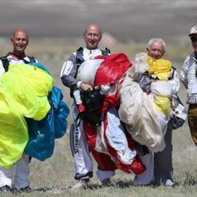 İhtiyar delikanlılar 44 yıldır atlayış yapıyor