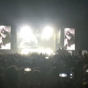 Almanya'da konserde dev ekran kazası