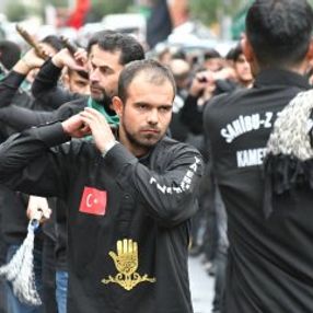 Kars'ta Kerbela şehitleri yürüyüşü