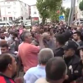 Kocaeli'de polislerden esnafa biber gazlı müdahale