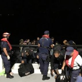 İzmir’de 252 kaçak göçmen yakayı ele verdi