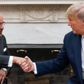 Trump'tan Bahreyn Prensi'ne: Çok fazla paranız var