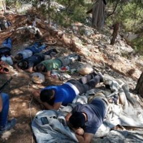 Antalya'da kaçak kazıya suçüstü: 7 gözaltı