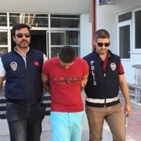 Ev hapsinden kaçıp kapkaç yapan hırsız yakayı ele verdi